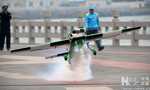 12��17�����h(hu��n)�����w������ِ�_Ļʽ�ϵĺ���ģ�ͱ�����